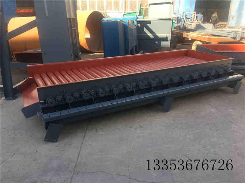 過渡輥（gǔn）篩分輸送機4